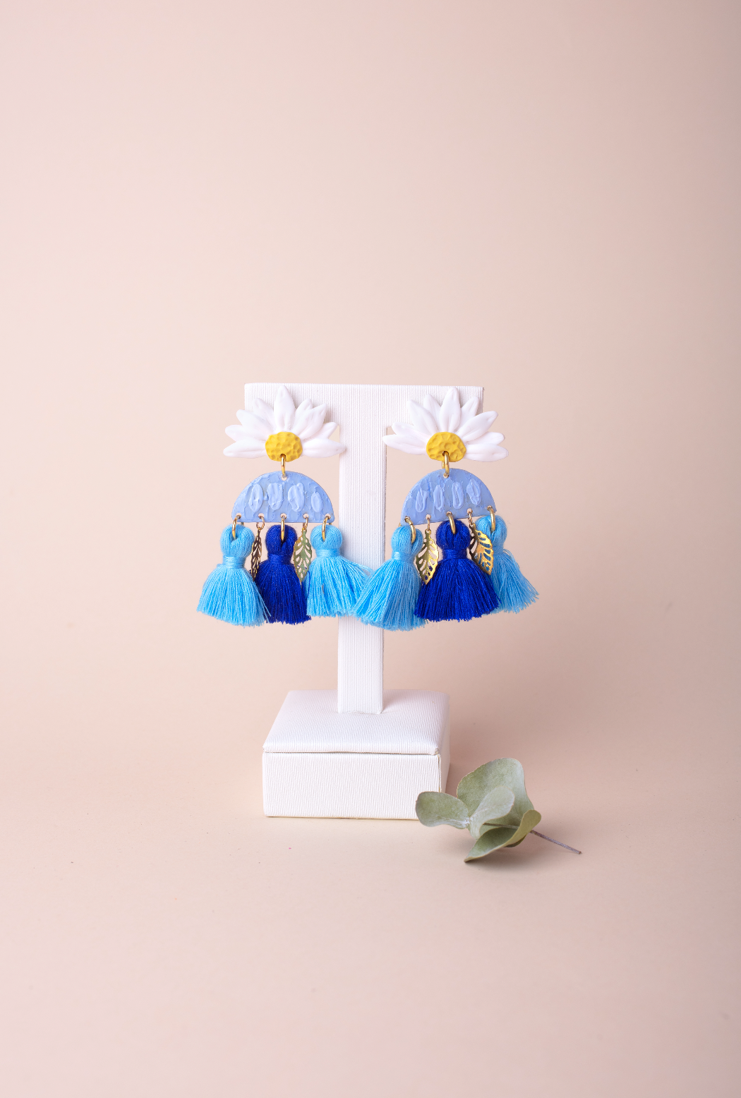 Daisy Tassels