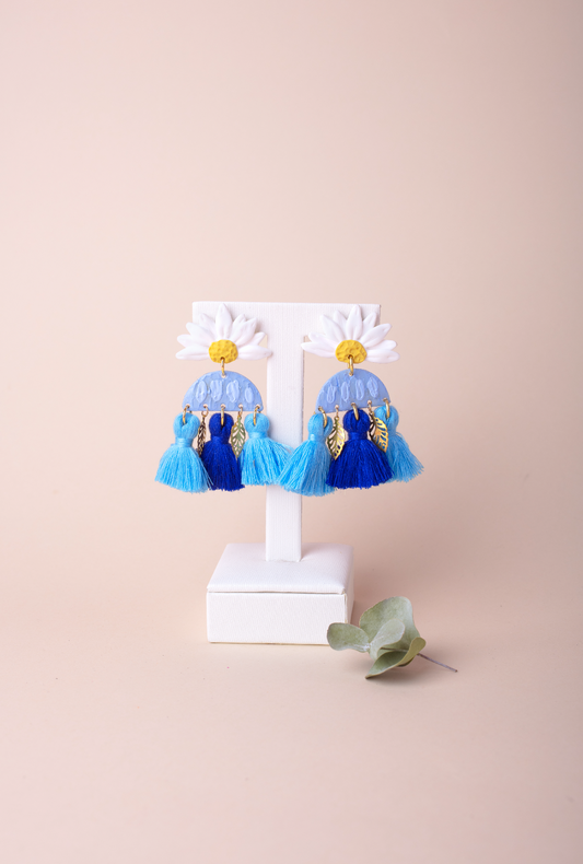 Daisy Tassels
