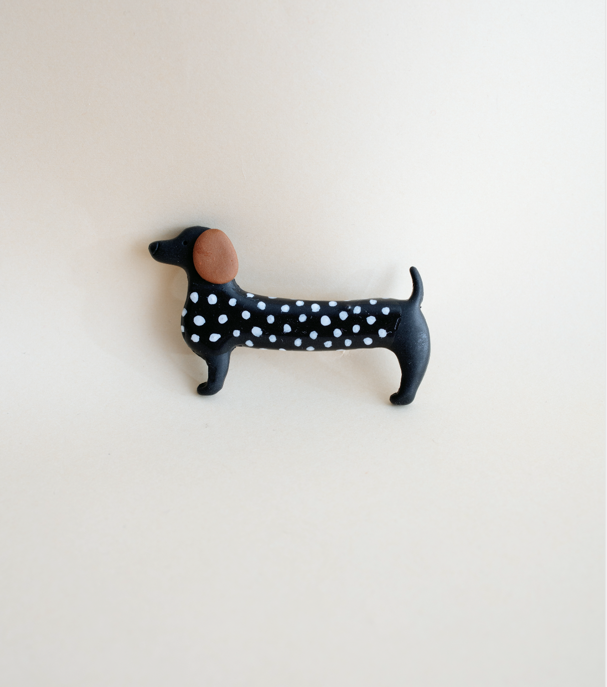 Black Pois Dachshund Brooch