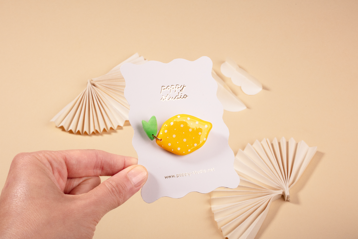 Lemon brooche