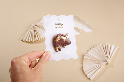 Lazy Cat Gold Brooch