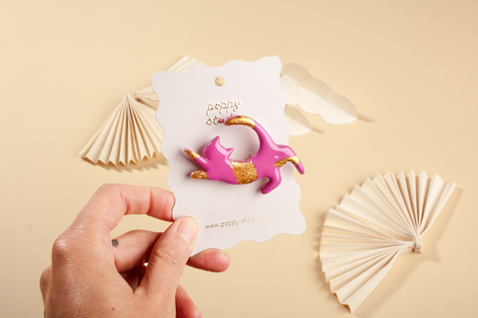 Fucsia Cat Brooch